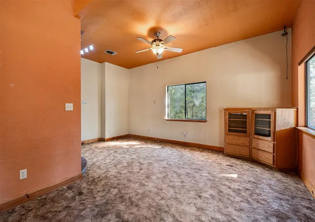 Photo 2 of Single family home for sale at 191 Pine Valley Loop, Smithville, TX 78957 | MLS# 9925519 | Listing updated on 2026-10-30