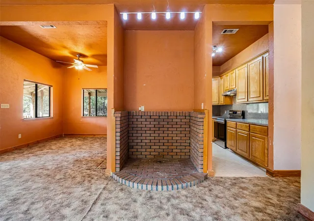 Photo 4 of Single family home for sale at 191 Pine Valley Loop, Smithville, TX 78957 | MLS# 9925519 | Listing updated on 2026-10-30