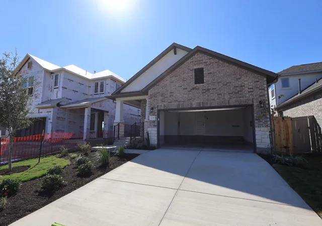 Single family home for sale at 278 Bloomington Loop, Hutto, TX 78634 | MLS# 3157383