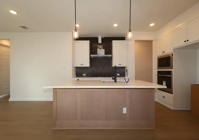 Photo 4 of Single family home for sale at 278 Bloomington Loop, Hutto, TX 78634 | MLS# 3157383 | Listing updated on 2026-10-29