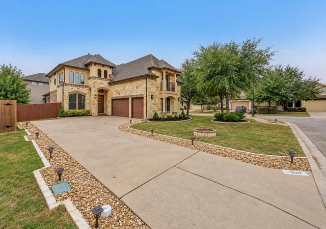 Single family home for sale at 5517 Pincushion Daisy Dr, Austin, TX 78739 | MLS# 6492419