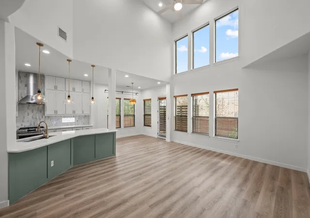 Photo 1 of Single family home for sale at 5517 Pincushion Daisy Dr, Austin, TX 78739 | MLS# 6492419 | Listing updated on 2026-10-30