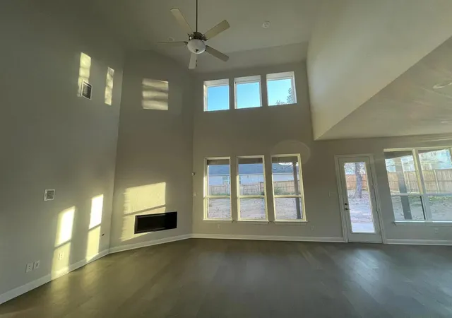 Photo 4 of Single family home for sale at 513 Constitution Way, Kyle, TX 78640 | MLS# 3311401 | Listing updated on 2026-10-30