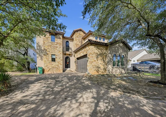 Single family home for sale at 1310 Minnie Dr, Austin, TX 78732 | MLS# 5046675