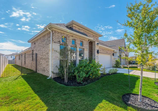 Photo 2 of Single family home for sale at 168 La Venta Loop, Liberty Hill, TX 78642 | MLS# 9671768 | Listing updated on 2026-10-30