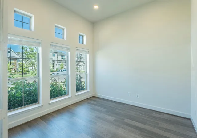 Photo 4 of Single family home for sale at 168 La Venta Loop, Liberty Hill, TX 78642 | MLS# 9671768 | Listing updated on 2026-10-30