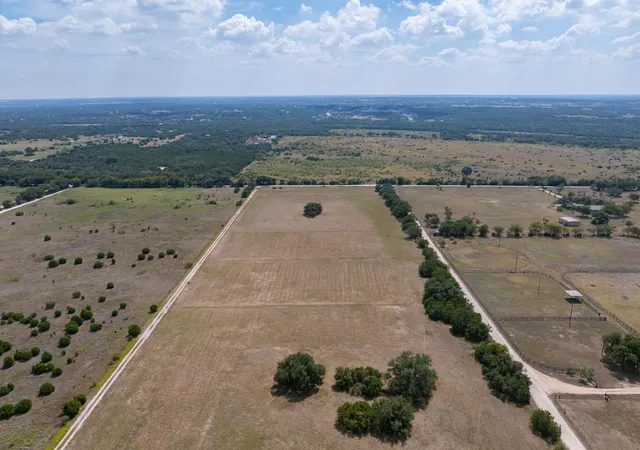 Photo 3 of Single family home for sale at 650 County Rd 204, Liberty Hill, TX 78642 | MLS# 1041891 | Listing updated on 2026-10-30