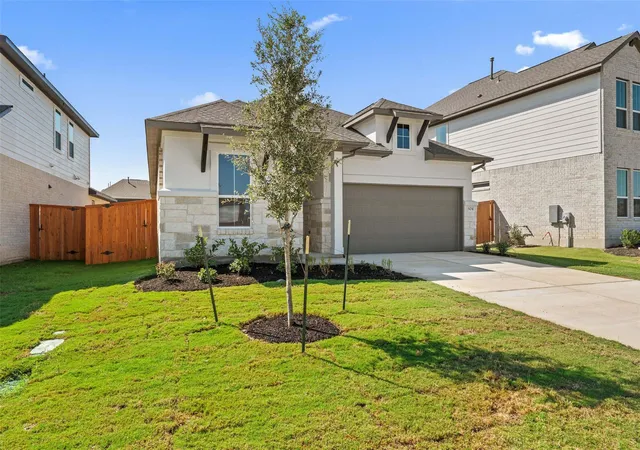Photo 1 of Single family home for sale at 604 Lariat Loop, Liberty Hill, TX 78642 | MLS# 9627536 | Listing updated on 2026-10-30