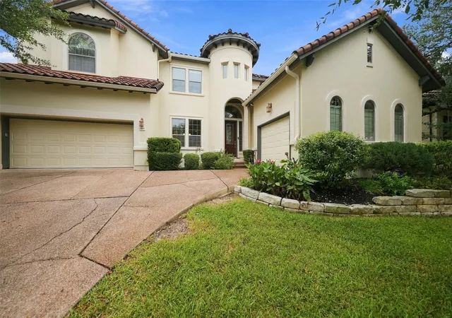 Single family home for sale at 14908 Spillman Ranch Loop, Austin, TX 78738 | MLS# 2600335