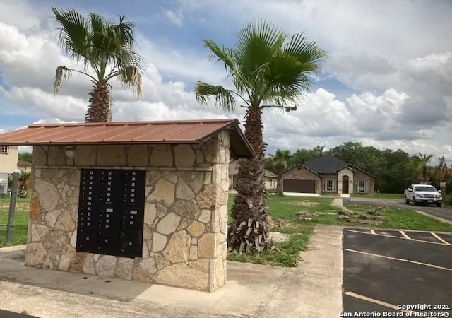 Photo 3 of Sale Pending at 139 Sutton Pl Lot #30, Uvalde, TX 78801 | MLS# 1533966 | Listing updated on 2025-12-17