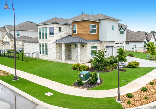 Photo 2 of Sale Pending at 76 Simpatico, Boerne, TX 78006 | MLS# 1582637 | Listing updated on 2025-12-02