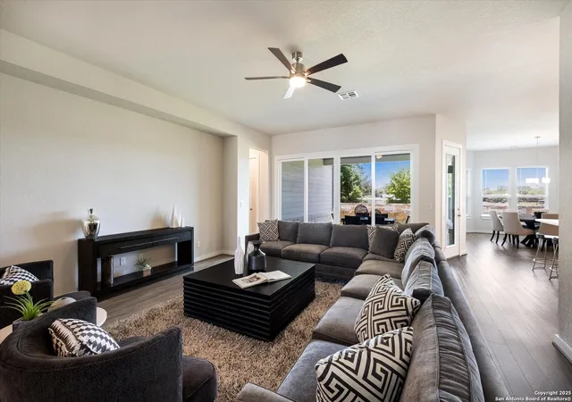 Photo 4 of Sale Pending at 11305 Hollering Pass, Schertz, TX 78154 | MLS# 1607388 | Listing updated on 2026-02-02
