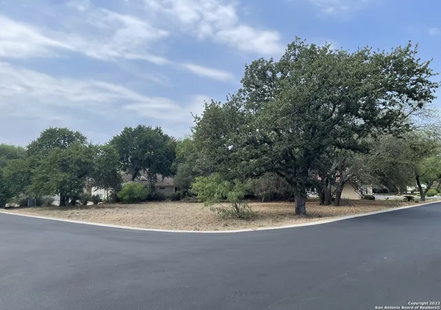 5th image of 100 Burr Oak, Horseshoe Bay, TX 78657 | MLS# 1612319