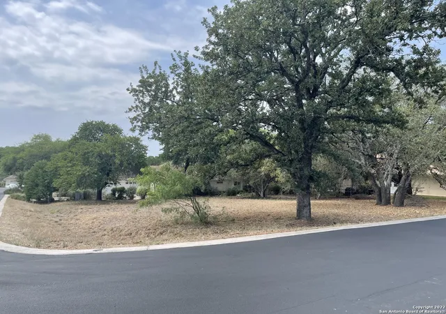 4th image of 100 Burr Oak, Horseshoe Bay, TX 78657 | MLS# 1612319
