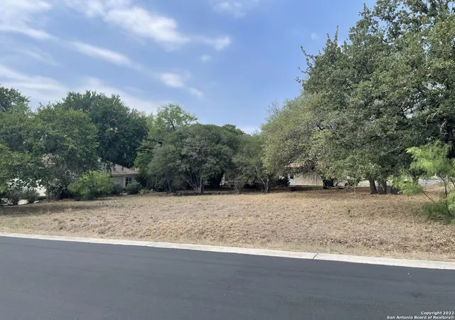 2nd image of 100 Burr Oak, Horseshoe Bay, TX 78657 | MLS# 1612319