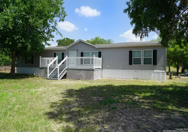 Photo 1 of Sale Pending at 10179 Commerce St, Atascosa, TX 78002 | MLS# 1617902 | Listing updated on 2022-11-07
