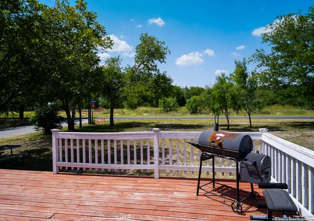 Photo 2 of Sale Pending at 10179 Commerce St, Atascosa, TX 78002 | MLS# 1617902 | Listing updated on 2022-11-07