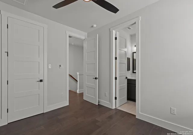 Photo 3 of Sale Pending at 150 Playmoor St, San Antonio, TX 78210 | MLS# 1624753 | Listing updated on 2025-11-06