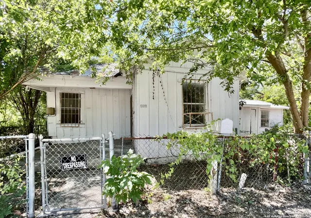 Homes for sale in San Antonio, TX | 414 Moten Alley, San Antonio, TX 78202 | MLS# 1636716