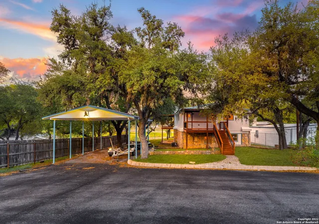 2nd image of 1079 Pebble Beach Rd, Lakehills, TX 78063 | MLS# 1636866