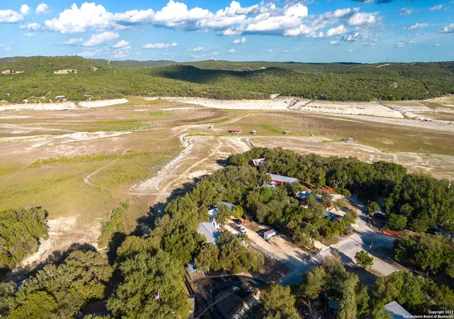 30th image of 1079 Pebble Beach Rd, Lakehills, TX 78063 | MLS# 1636866