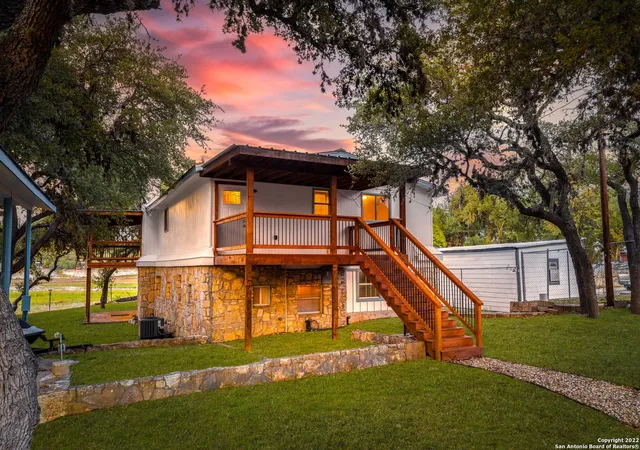 4th image of 1079 Pebble Beach Rd, Lakehills, TX 78063 | MLS# 1636866
