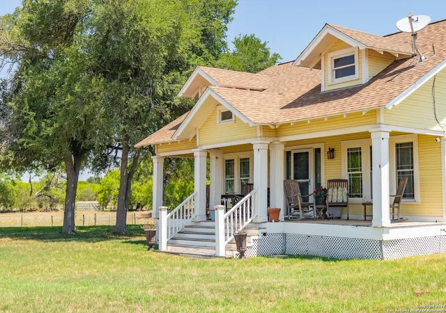 Photo 4 of Sale Pending at 11801 Jim Terrill Rd, Adkins, TX 78101 | MLS# 1648032 | Listing updated on 2026-09-17