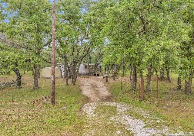 4th image of 265 Oak View Dr, La Vernia, TX 78121 | MLS# 1682437