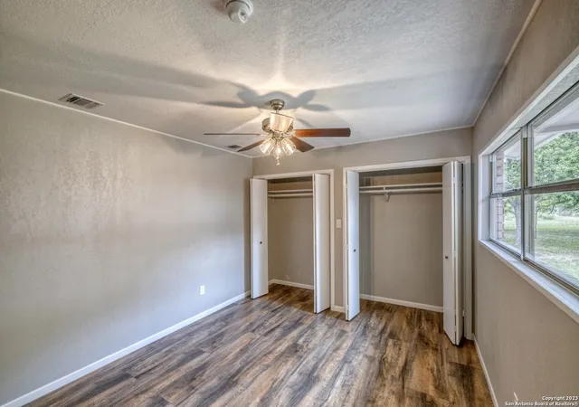 5th image of 415 Ham Ln, Uvalde, TX 78801 | MLS# 1688321
