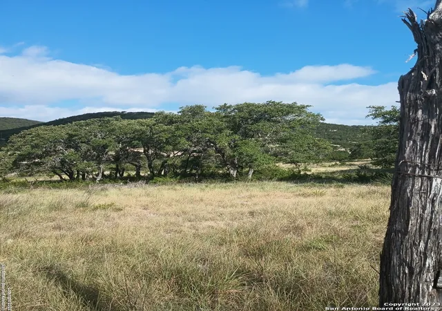 2nd image of 761 W Bear Springs Rd, Pipe Creek, TX 78063 | MLS# 1699944