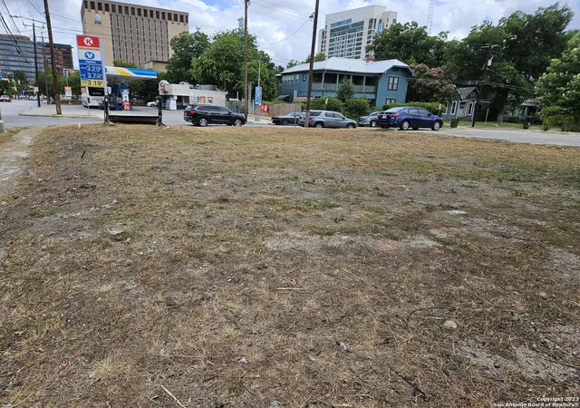 Photo 3 of Land for sale at 423 Dallas St, San Antonio, TX 78215 | MLS# 1701706 | Listing updated on 2025-07-12