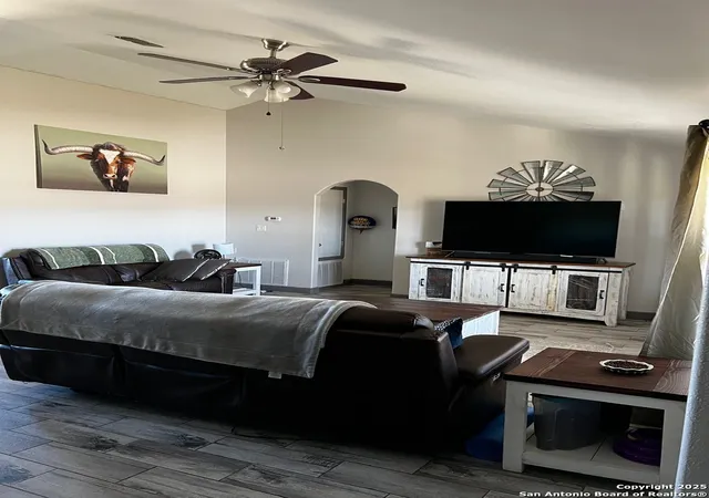 Photo 3 of Single family home for sale at 2348 Fm 539, La Vernia, TX 78121 | MLS# 1708018 | Listing updated on 2026-01-22