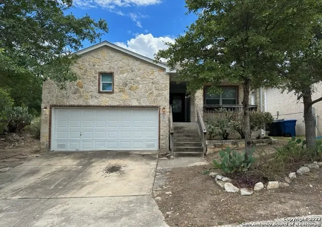 Photo 3 of Single family home for sale at 15727 Cotton Tail Ln, San Antonio, TX 78255 | MLS# 1710849 | Listing updated on 2026-02-07