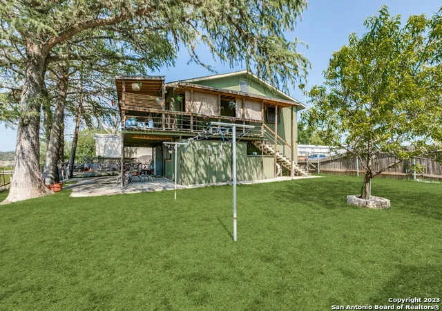 Photo 3 of Single family home for sale at 701 Lakeshore Dr, Bandera, TX 78003 | MLS# 1717487 | Listing updated on 2025-10-04