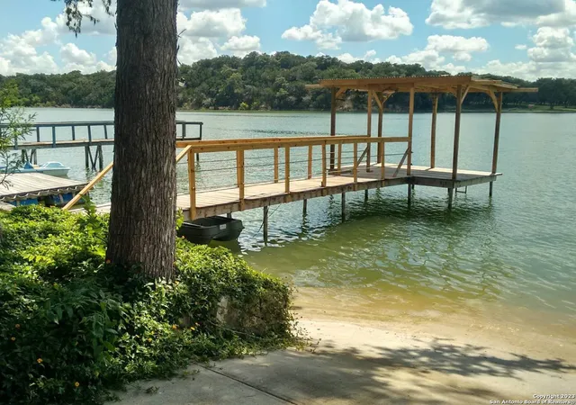42nd image of 701 Lakeshore Dr, Bandera, TX 78003 | MLS# 1717487