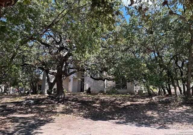 Photo 3 of Sale Pending at 8022 Fair Oaks Pkwy, Boerne, TX 78015 | MLS# 1717737 | Listing updated on 2025-09-19
