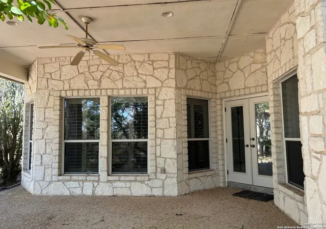 Photo 4 of Sale Pending at 8022 Fair Oaks Pkwy, Boerne, TX 78015 | MLS# 1717737 | Listing updated on 2025-09-19