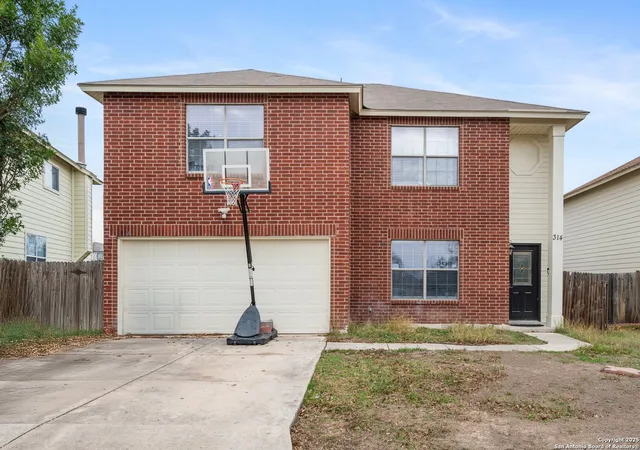 Photo 3 of Single family home for sale at 314 Tres Caminos, San Antonio, TX 78245 | MLS# 1718446 | Listing updated on 2025-10-11