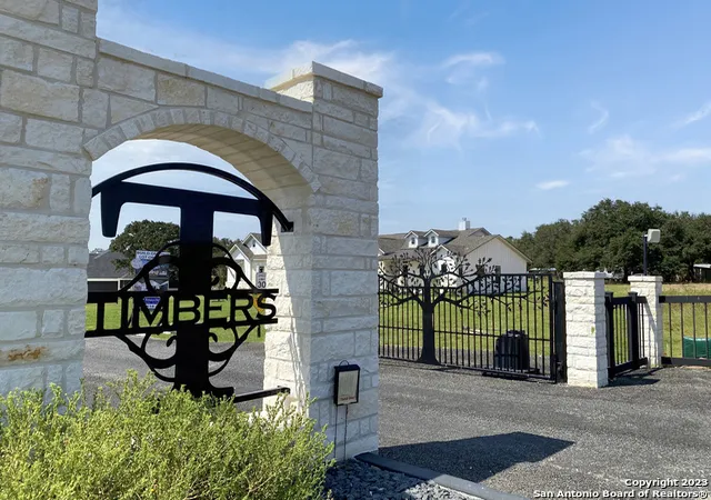Photo 3 of Land for sale at 140 Timber Hts, La Vernia, TX 78121 | MLS# 1719307 | Listing updated on 2025-03-09