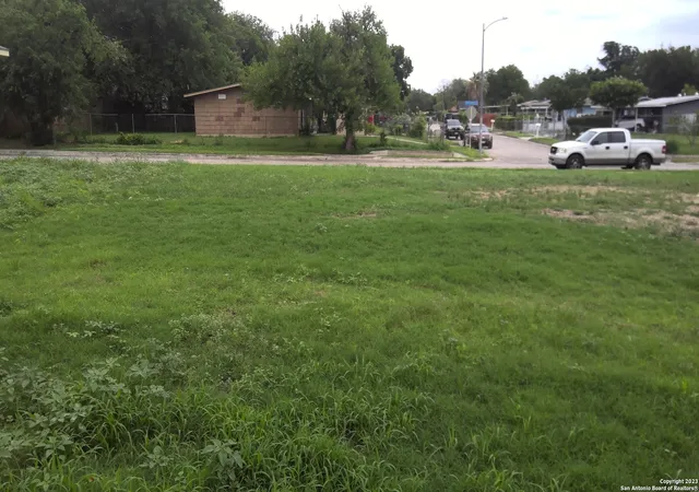 4th image of 8215 Rain Dance, San Antonio, TX 78242 | MLS# 1719679