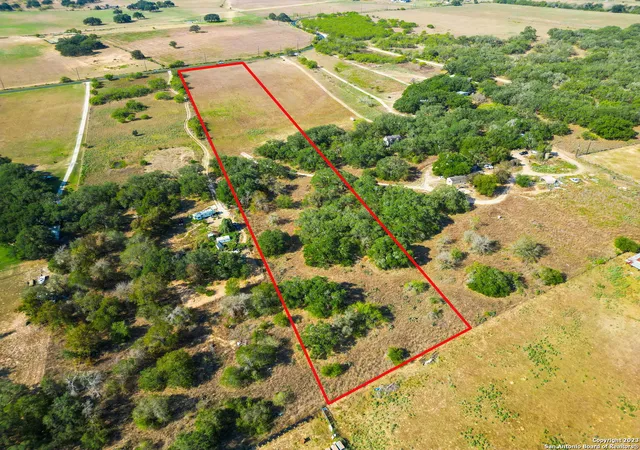 Photo 3 of Sale Pending at 4401 Hardy Rd, Elmendorf, TX 78112 | MLS# 1721612 | Listing updated on 2026-08-13
