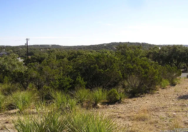 Photo 4 of Sale Pending at 607 Solo St, San Antonio, TX 78260 | MLS# 1726232 | Listing updated on 2025-11-17