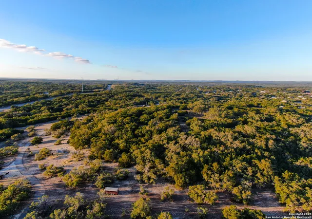 Photo 2 of House for sale at 2750 Fm 484, Canyon Lake, TX 78133 | MLS# 1727172 | Listing updated on 2026-08-07