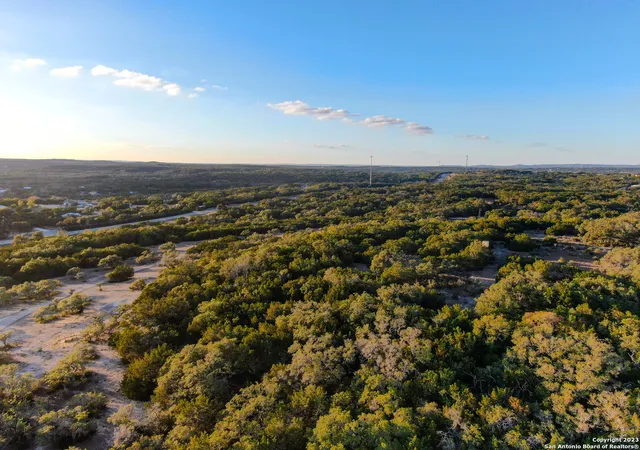 Photo 4 of House for sale at 2750 Fm 484, Canyon Lake, TX 78133 | MLS# 1727172 | Listing updated on 2026-08-07