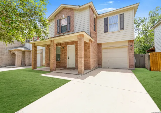 Photo 1 of Single family home for sale at 131 Booker Palm, San Antonio, TX 78239 | MLS# 1729644 | Listing updated on 2026-08-28