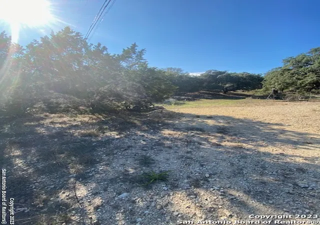 Photo 3 of Sale Pending at 2576 Robin Hood Dr, Canyon Lake, TX 78133 | MLS# 1731347 | Listing updated on 2026-02-04
