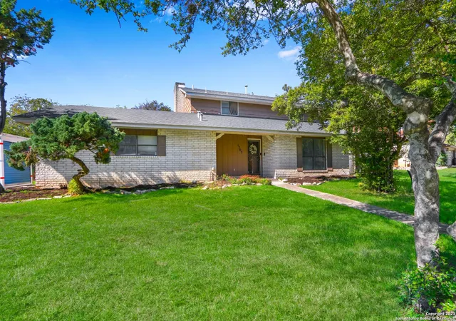 Photo 3 of Sale Pending at 1703 Autumn Woods St, San Antonio, TX 78232 | MLS# 1734122 | Listing updated on 2025-12-22