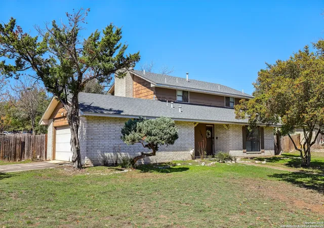 Photo 2 of Sale Pending at 1703 Autumn Woods St, San Antonio, TX 78232 | MLS# 1734122 | Listing updated on 2025-12-22