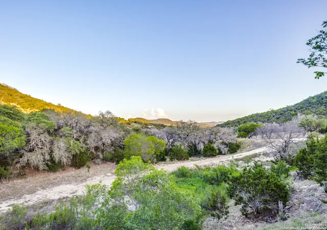 4th image of 824 Juniper Rd, Tarpley, TX 78883 | MLS# 1737778
