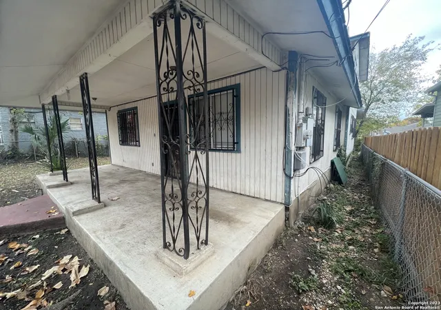 Photo 2 of Single family home for sale at 314 Quitman St, San Antonio, TX 78208 | MLS# 1739997 | Listing updated on 2025-11-29